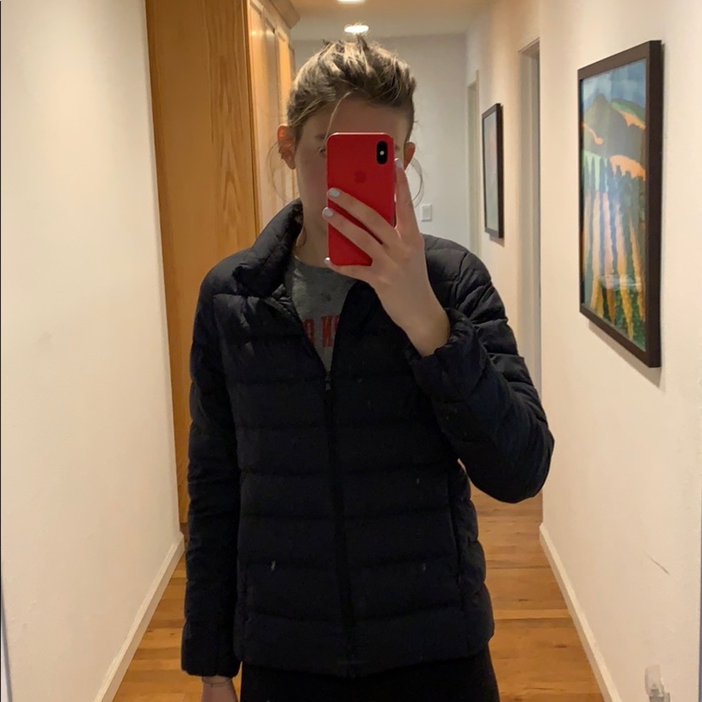 Uniqlo ultra light down jacket black